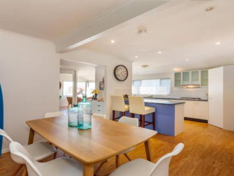 Dog Lovers Retreat Beachmere - Events Australia 5