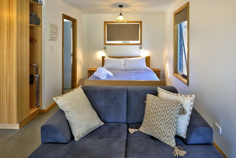 Freycinet Stone Studio 8 - Events Australia 2