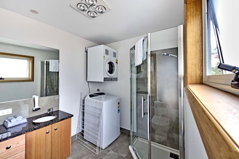 Freycinet Stone Studio 8 - Events Australia 4