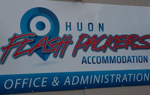Huon Flash Packers - Events Australia 0