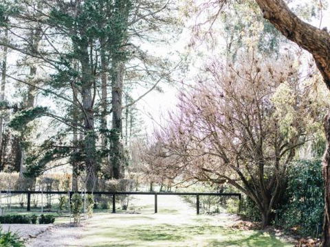 KIRRIEMUIR Burradoo Southern Highlands 4pm Check Out Sunday - Events Australia 1