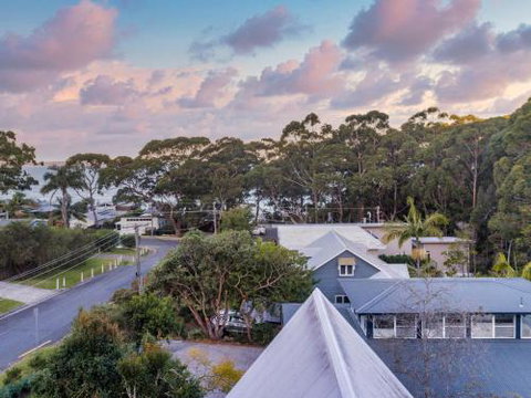 Sea Loft At Hyams Full House 4pm Check Out Sundays - Events Australia 4