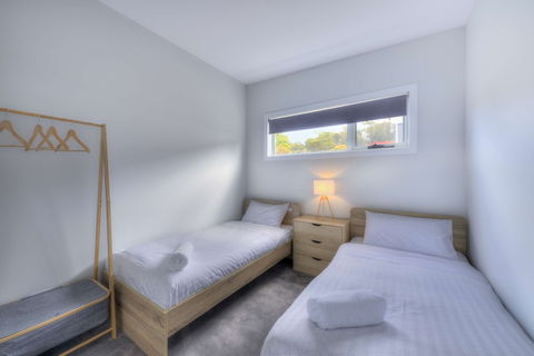 Archella 2 - Beautifully Appointed, Close To Golf Course & Play Ground - Events Australia 5