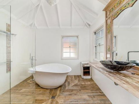 THE OASIS Werri Beach 4pm Check Out Sundays - Events Australia 2