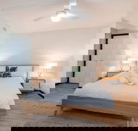 Comfortable Living Space Close to Foreshore  Cbd - Events Australia