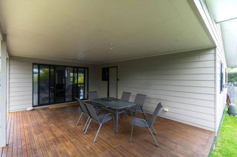 34 Ash Avenue Sandy Point - Events Australia 2