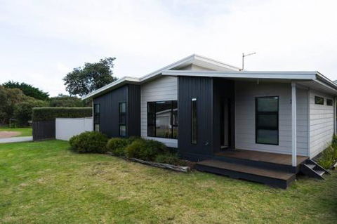 34 Ash Avenue Sandy Point - Events Australia 3