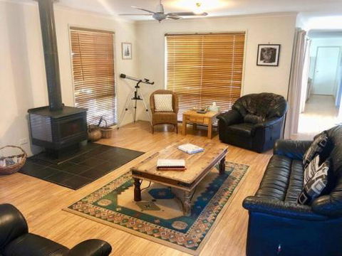1 Tecoma Avenue Sandy Point - Events Australia 1