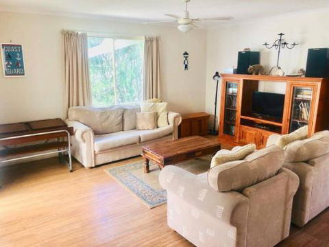1 Tecoma Avenue Sandy Point - Events Australia 6