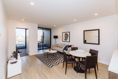 Homely Apartments In Southbank - Events Australia 3