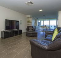 1 Bright Point Apartment 5501 - Accommodation Europe