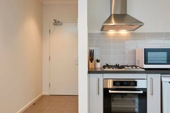 Comfortable Chadstone Flat - Accommodation Europe 5