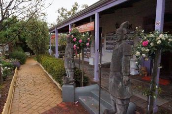 Spooky Hall Motel - Events Australia 0