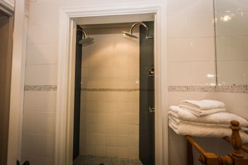 Spooky Hall Motel - Events Australia 2