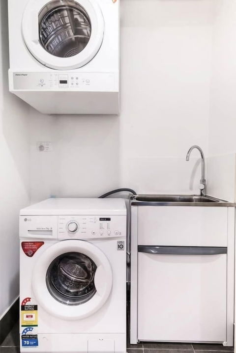 F03-darling Harbour 1 BDR APT - Tourism Bookings 5