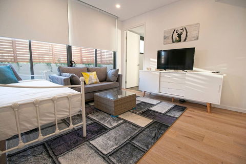F03-darling Harbour 1 BDR APT - Tourism Bookings 1