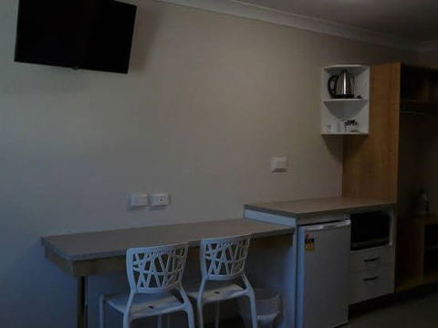 BEST WESTERN CASTLE LODGE MOTEL - Accommodation Europe 1