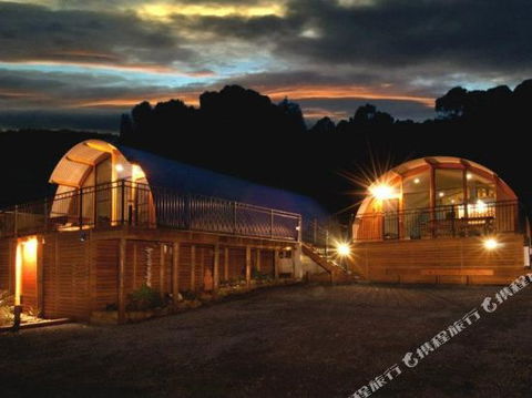 Bruny Island Accommodation 43 Degrees Beachside Studio Spa Apartments (1) - Accommodation Europe 0