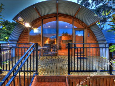 Bruny Island Accommodation 43 Degrees Beachside Studio Spa Apartments (1) - Accommodation Europe 3