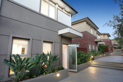 Kew Luxurious Townhouse - Events Australia 1