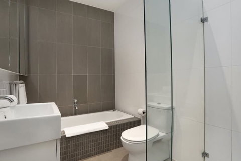 Kew Luxurious Townhouse - Events Australia 4