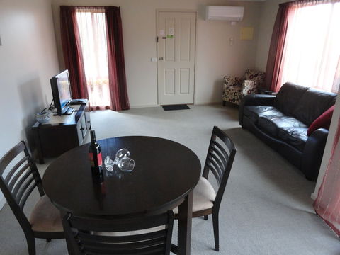 Victoria Lodge Motor Inn And Apartments - Events Australia 5