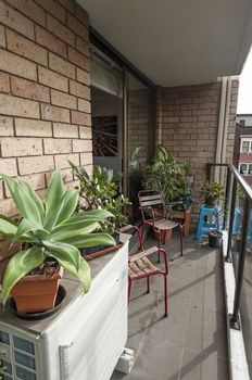 Potts Point Springfield Avenue (I) - Tourism Bookings 6
