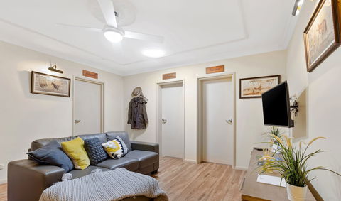 The Guesthouse - Accommodation Europe 5