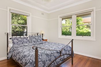 SYDNEY FAMILY HOME WITH POOL H344 - Events Australia 4