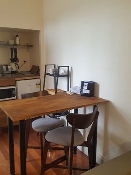 BUDGET Bourke St. Apartment - Tourism Bookings 5