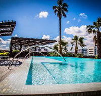 Modern apartment with pool  spa - Events Australia