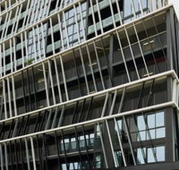 Panoramic Melbourne Views from Stylish Apartment - Events Australia