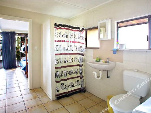 1770 Beach Accommodation Elliot Lodge - Events Australia 1