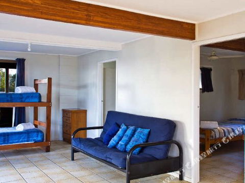 1770 Beach Accommodation Elliot Lodge - Events Australia 4