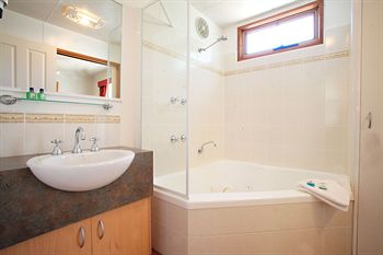 Yarraby Holiday Park - Events Australia 1