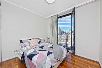 Deluxe Sydney Central Penthouse With Pool & Gym - Tourism Bookings 6