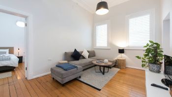 Spacious One Bedroom Heart Of Potts Point H333 - Tourism Bookings 2