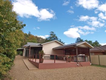 Mad On Bright - Events Australia 0