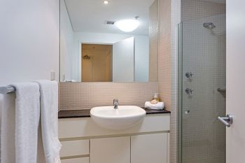 The Apartment Service AX705 - Tourism Bookings 5