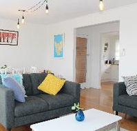 Newly Renovated Unit Waters Edge - Tourism Bookings