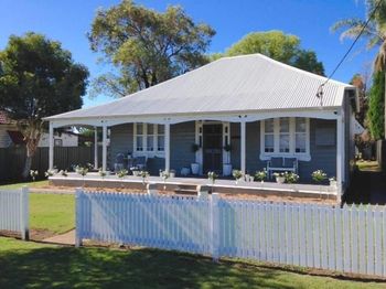 Edgeworth Street Manor - Events Australia 0