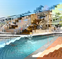 Maxmee Resort Hostel - Events Australia