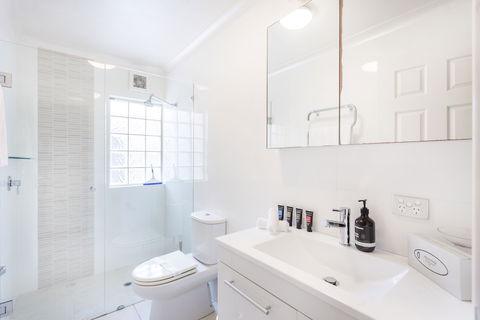 Scarborough Seaview Loft - Events Australia 6