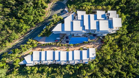 Azure Sea Whitsunday Resort - Accommodation Europe 1