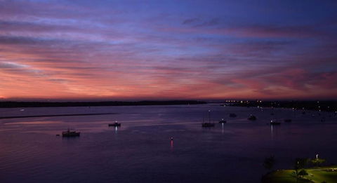 Broadwater Shores Waterfront Apartments - Events Australia 1