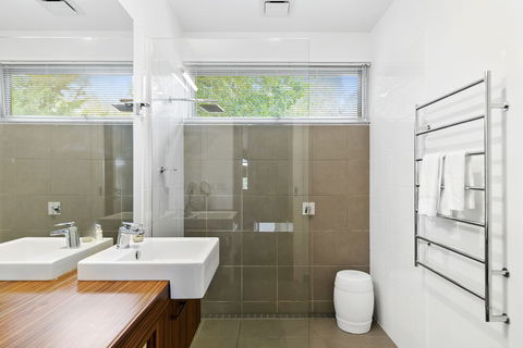 Bilsons Landing East - Events Australia 4