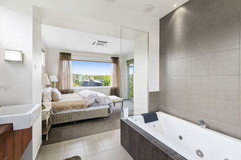 Bilsons Landing East - Events Australia 3