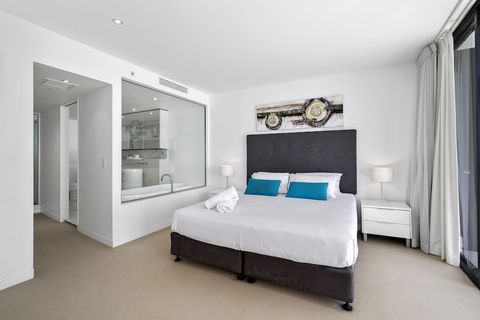 Oracle Broadbeach Apartments - Events Australia 6