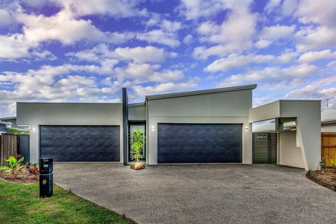 Blue Lagoon Villa B - Events Australia 0