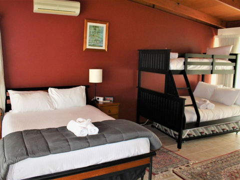 Between Waters B & B Lake Macquarie - Tourism Bookings 1